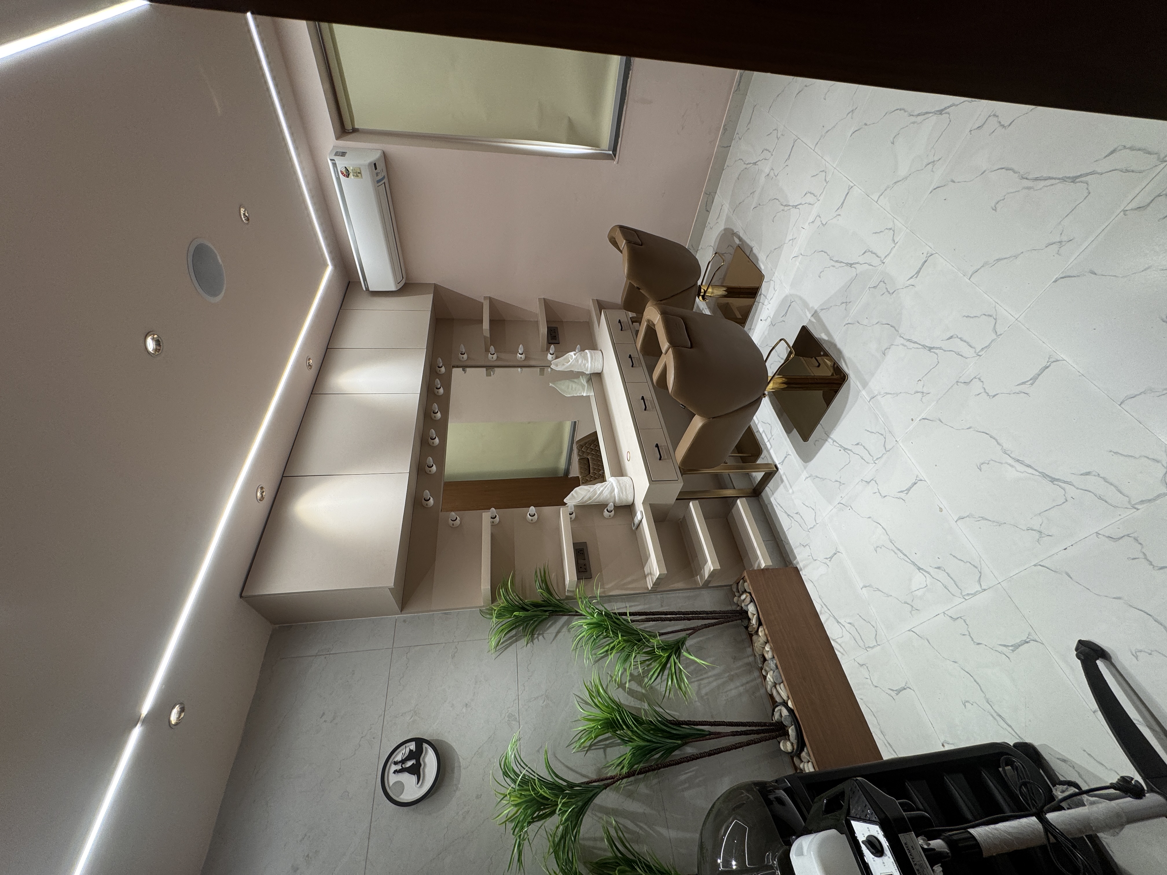 Salon Interior